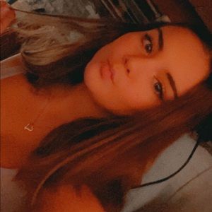 Meet your Posher, Melanie